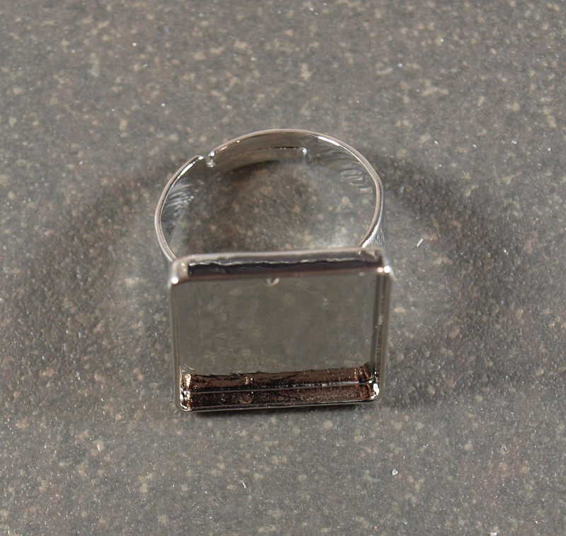 Bague Carré Métal Argenté - 2 cm