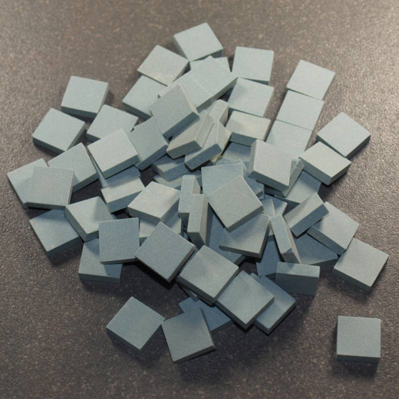 Grès Cérame Vert Pâle - 1.2 x 1.2 cm, Par 100g