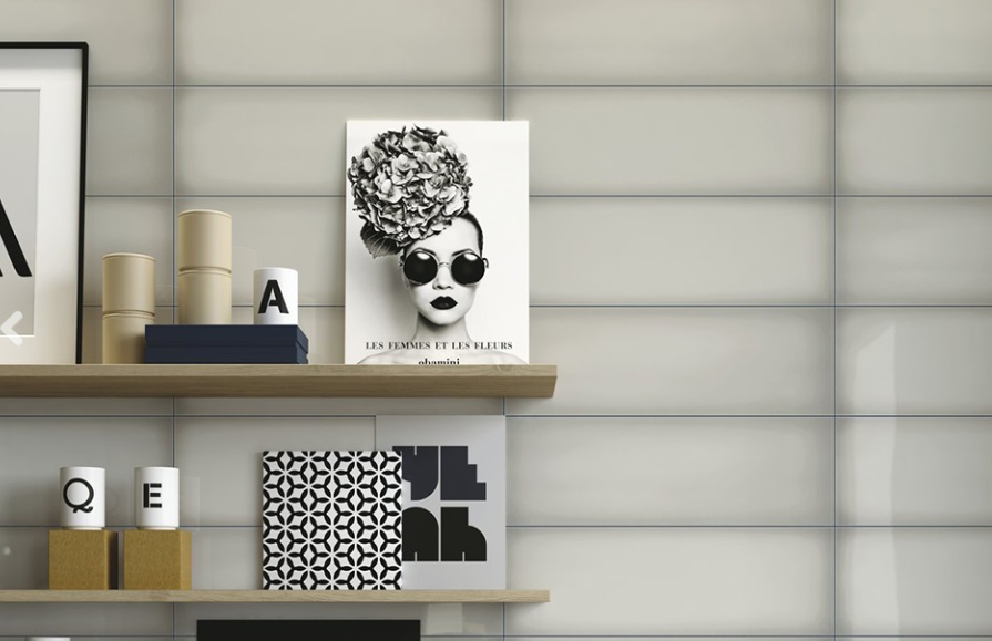 Faïence Slide, 10 x 30 cm , Vendu m², 1 Bte = 1.02 m²